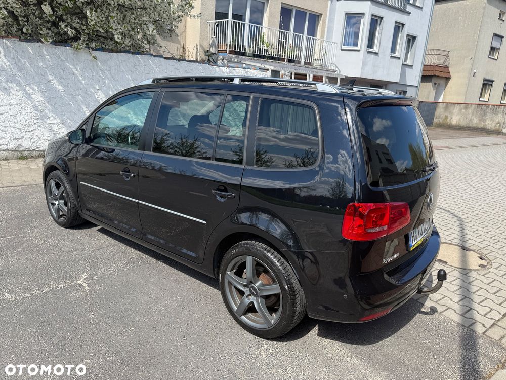 Volkswagen Touran 1.4 TSI DSG Highline - 3