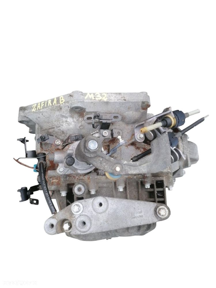 SKRZYNIA BIEGÓW OPEL ZAFIRA B 1.9 CDTI ASTRA III H M32 - 1