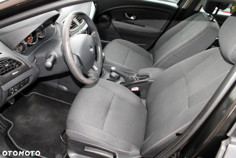 Renault Fluence 1.6 16V 110 Dynamique - 10