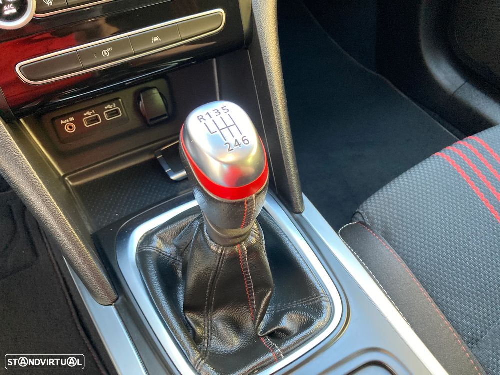 Renault Mégane Sport Tourer 1.5 Blue dCi R.S. Line - 28