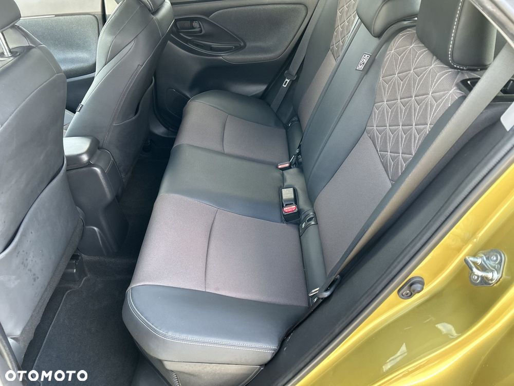 Toyota Yaris Cross - 17
