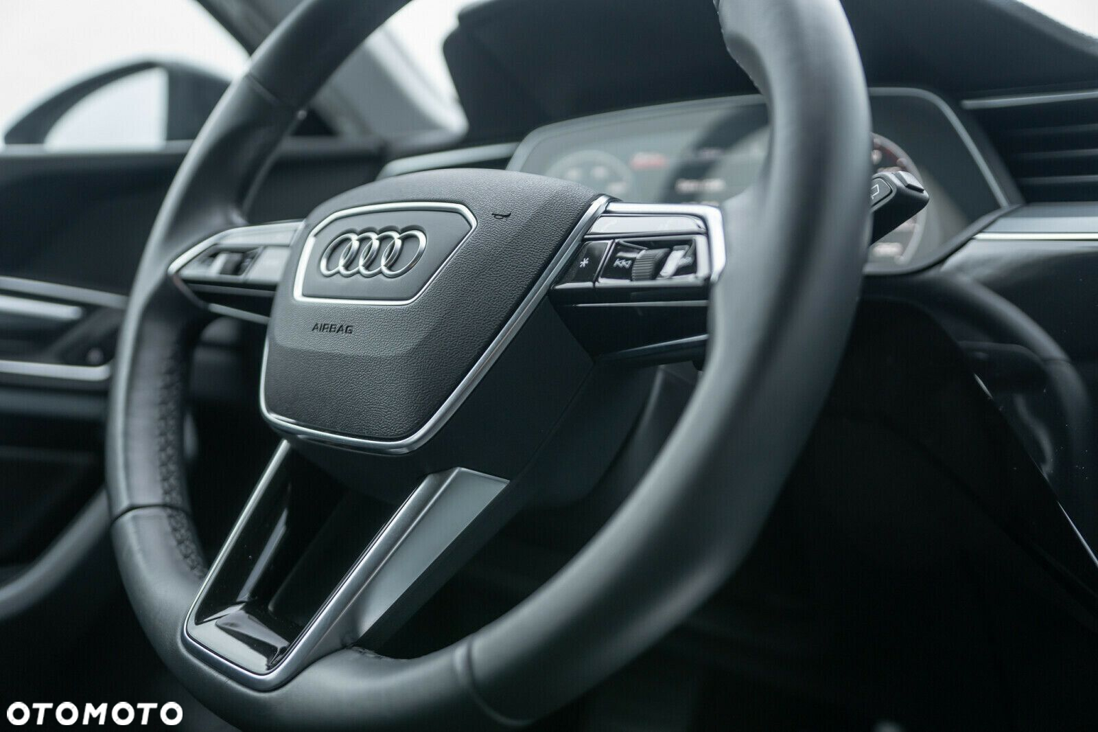 Audi e-tron - 24