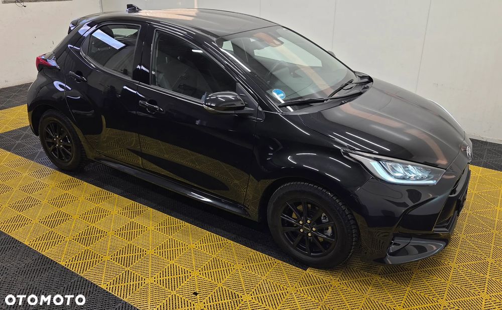 Toyota Yaris Hybrid 1.5 Executive - 1