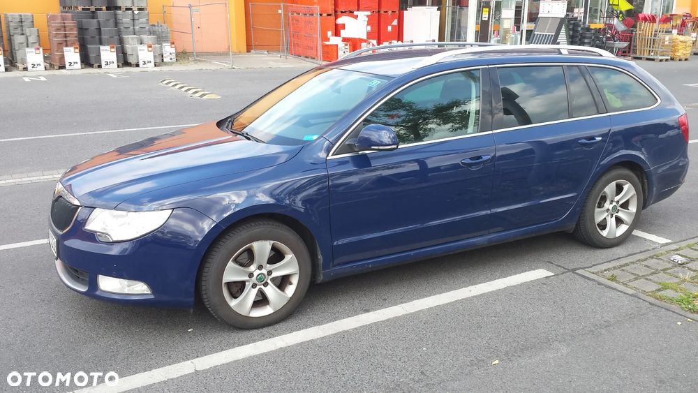 Skoda Superb 2.0 TDI Ambition - 2