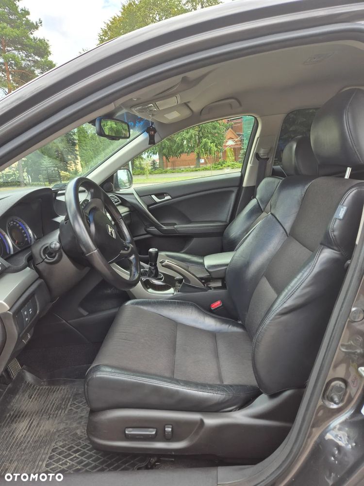 Honda Accord 2.0 Executive - 8