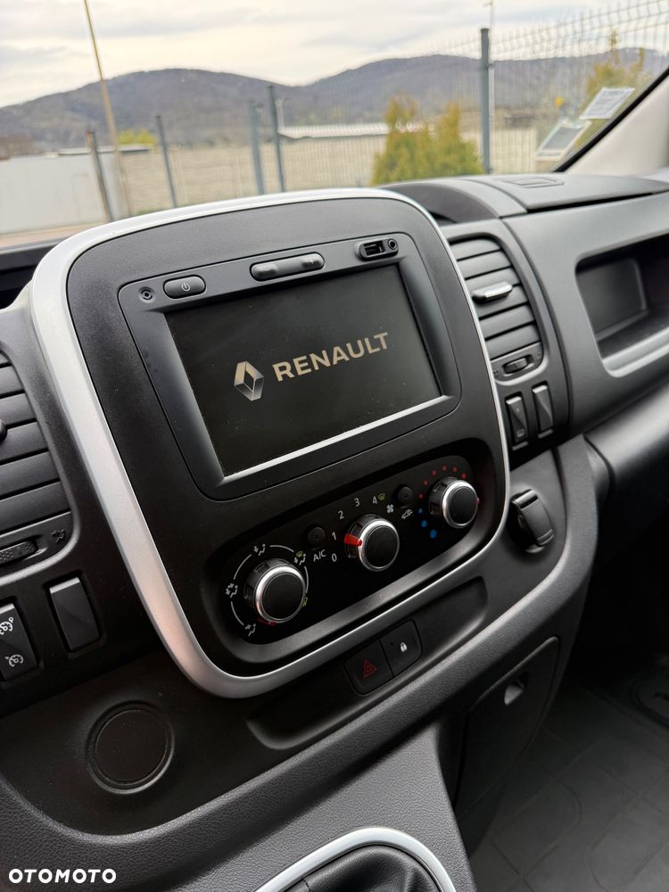 Renault TRAFIC - 11