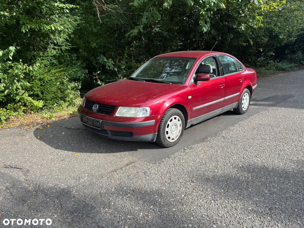 Volkswagen Passat 1.8 Comfortline - 3