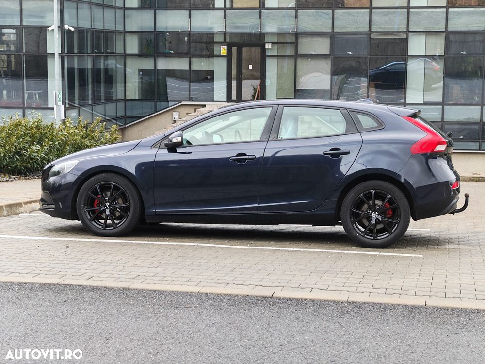 Volvo V40 D2 Kinetic - 9
