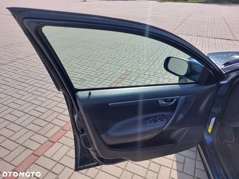 Volvo V70 2.5T AWD Summum - 12