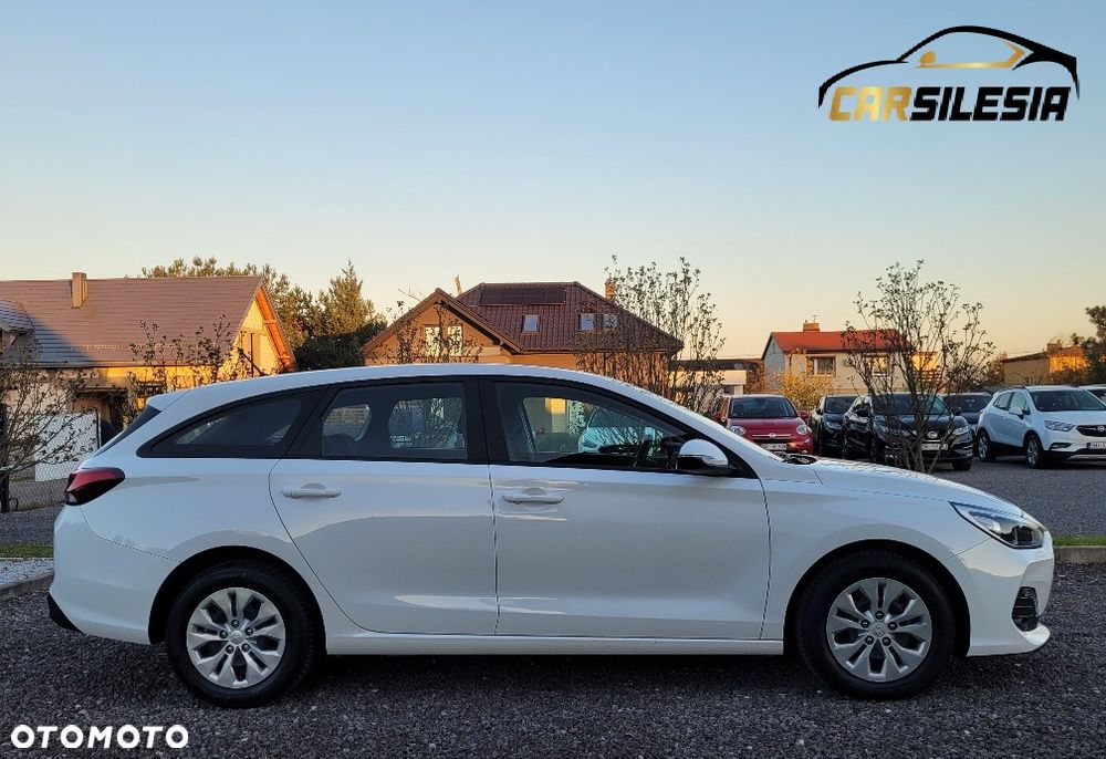 Hyundai i30 1.4 Select - 4