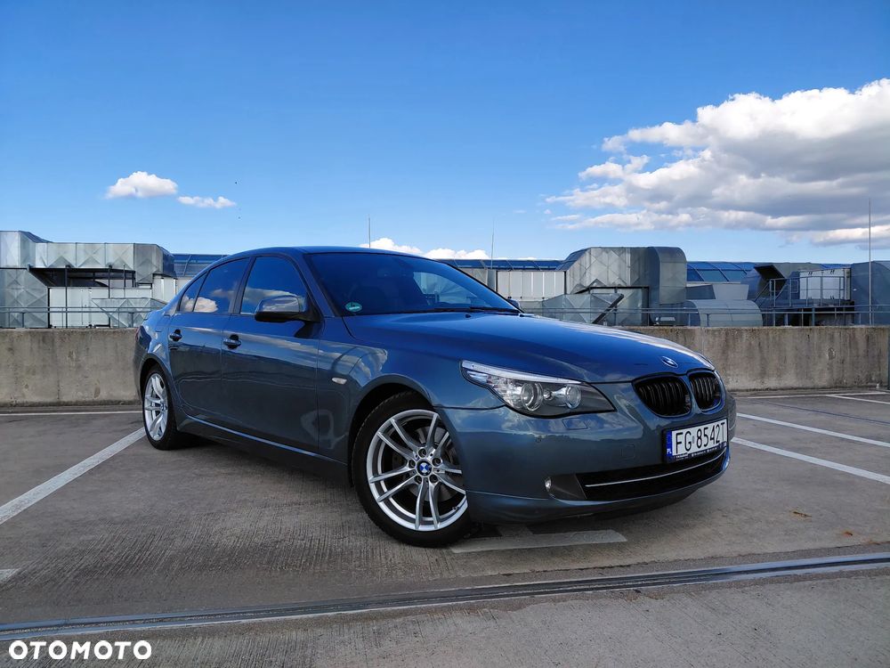 BMW Seria 5 520d Edition Sport - 2