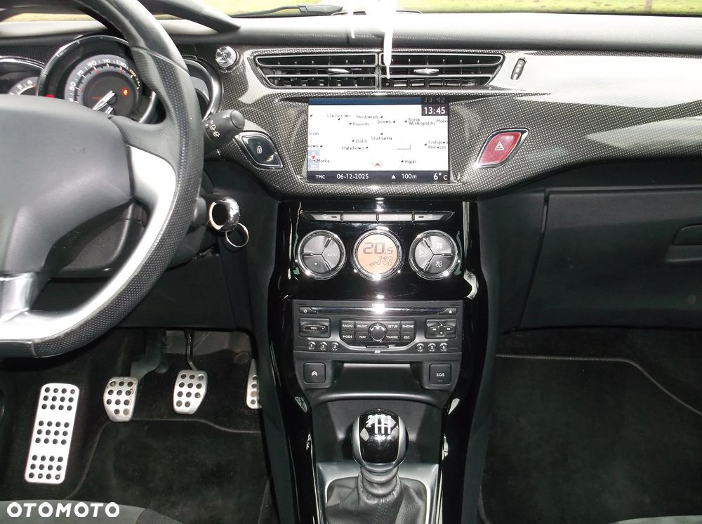 Citroën DS3 THP 155 SportChic - 13