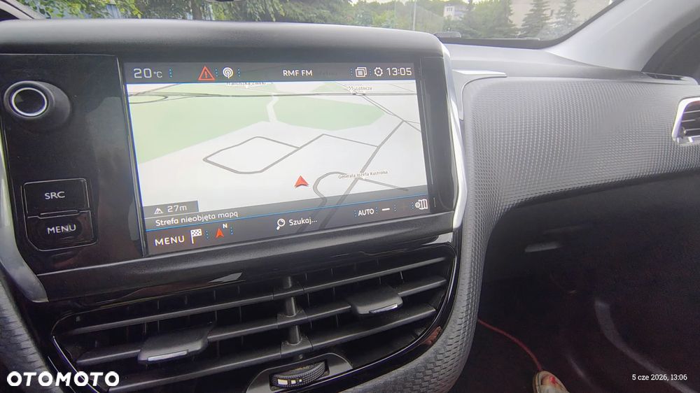 Peugeot 2008 1.2 Pure Tech GPF Allure S&S - 16