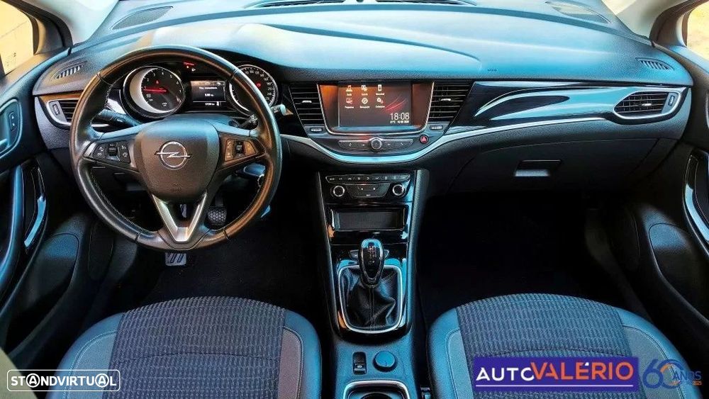 Opel Astra 1.2 T Design & Tech S/S - 17