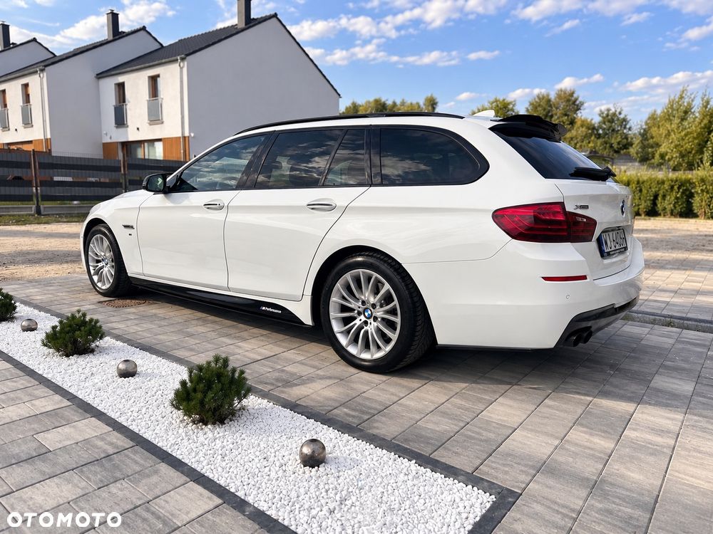 BMW Seria 5 525d xDrive - 4