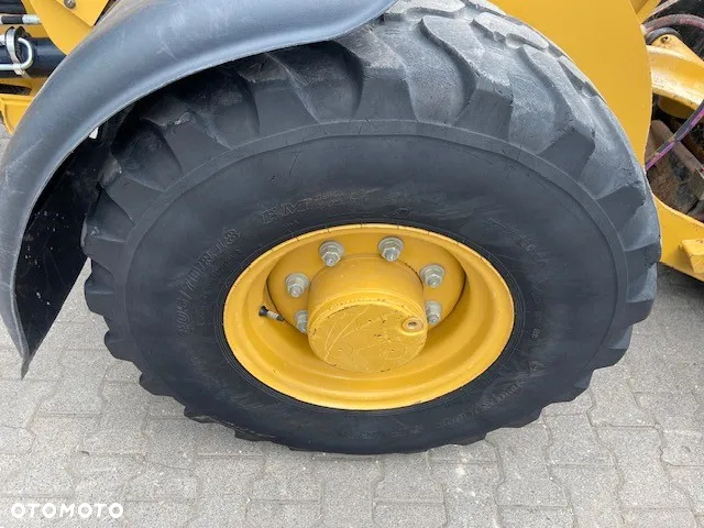Caterpillar 907M - 9