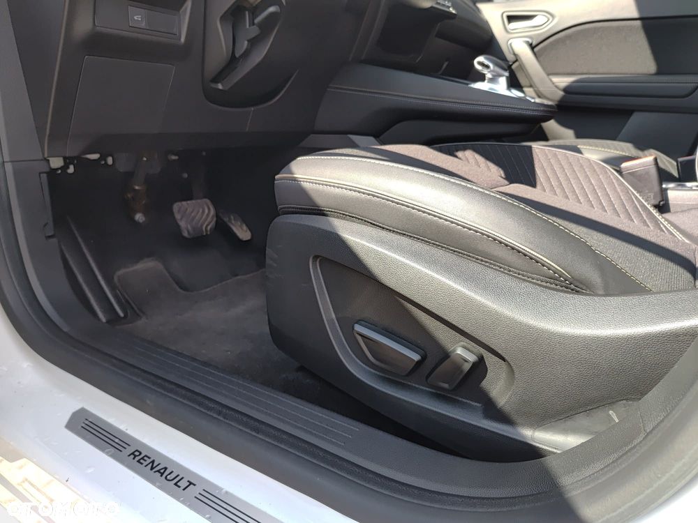 Renault Symbioz - 18