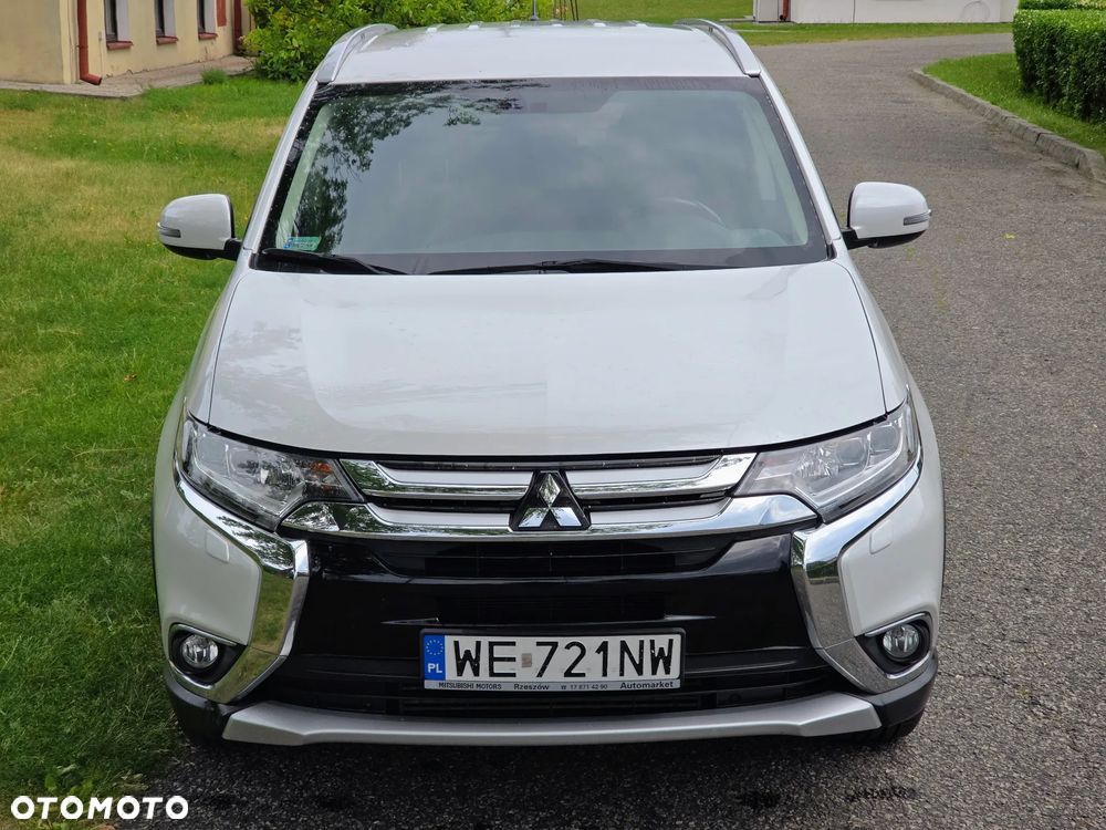 Mitsubishi Outlander 2.2 DID Intense + 4WD - 2