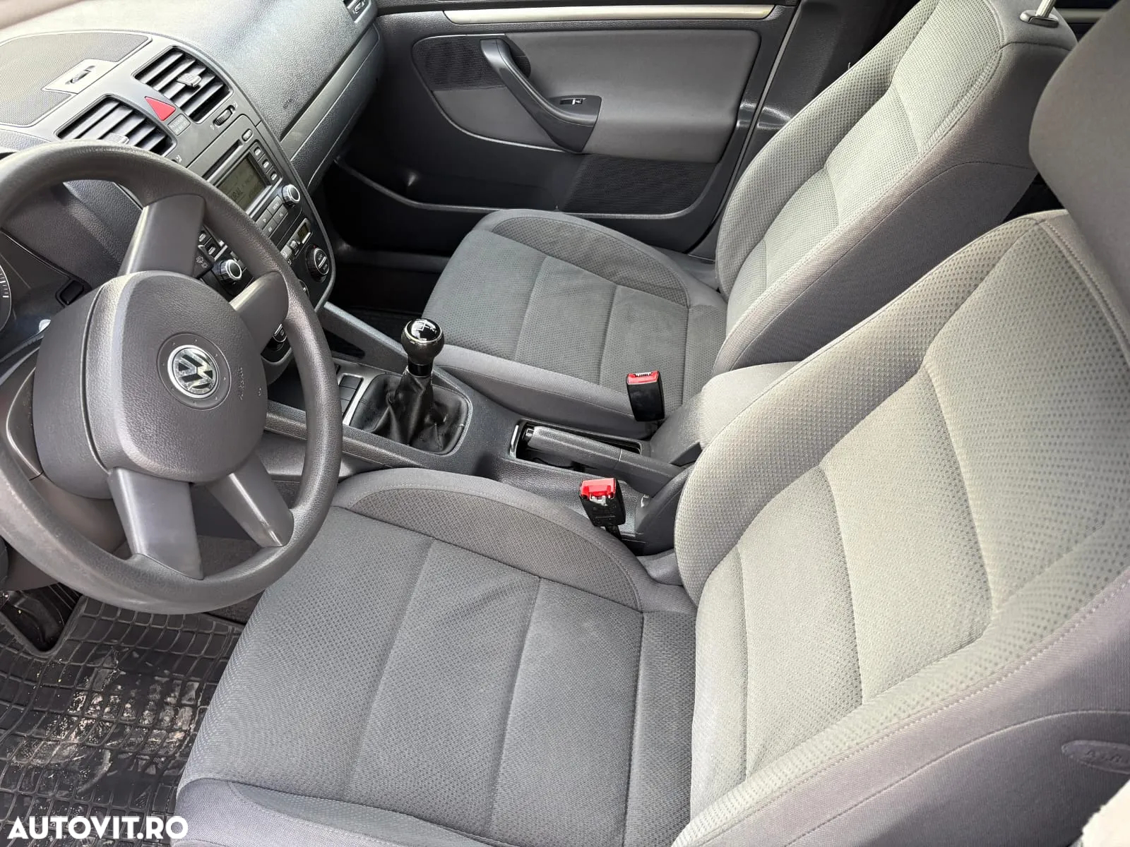 Volkswagen Golf - 10