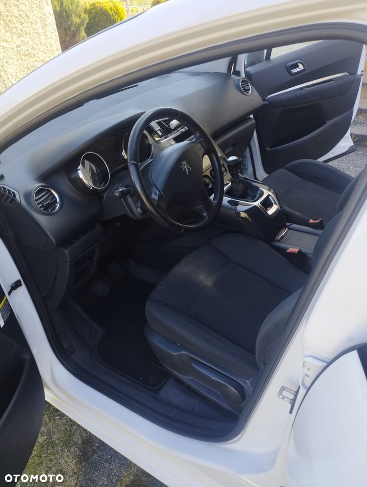 Peugeot 5008 1.2 PureTech Access - 12