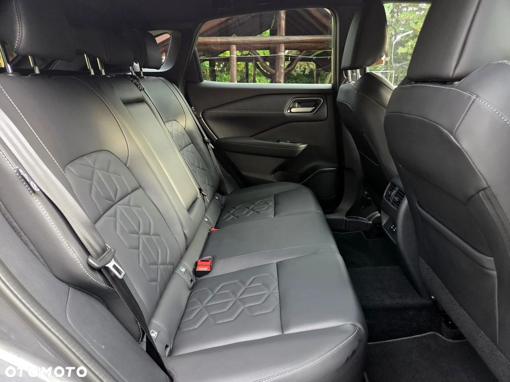 Nissan Qashqai 1.3 DIG-T MHEV Xtronic Tekna+ - 29