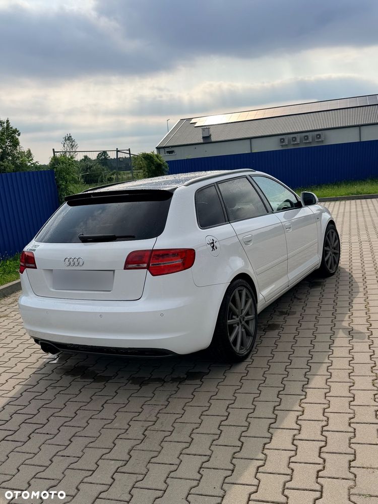 Audi A3 Sportback 2.0 TDI Ambiente - 3