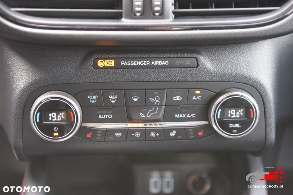 Ford Kuga - 35