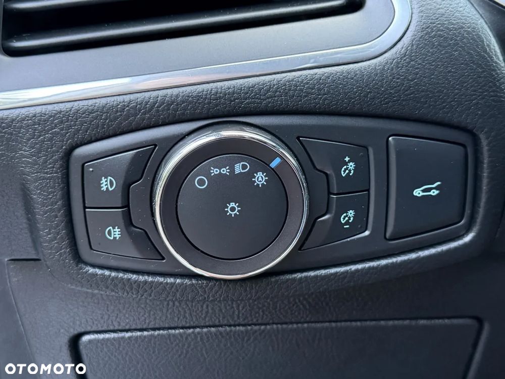 Ford S-Max 2.0 EcoBlue Titanium - 17