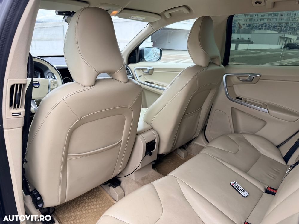 Volvo XC 60 D3 Inscription - 9