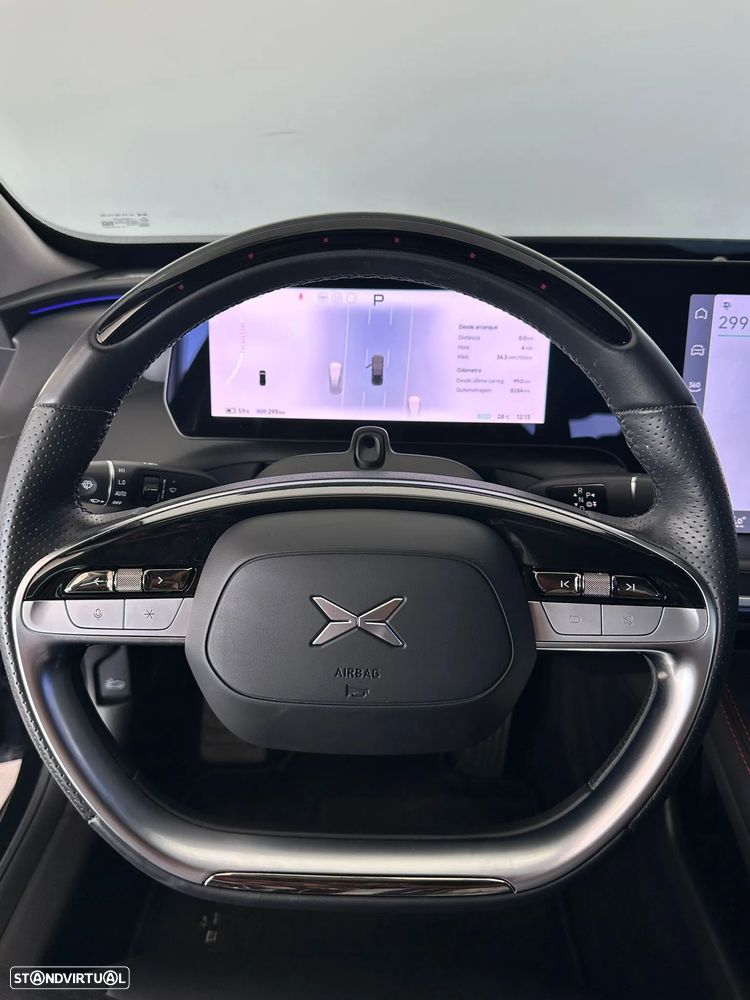 Xpeng P7i 86.2 kWh AWD Performance - 12