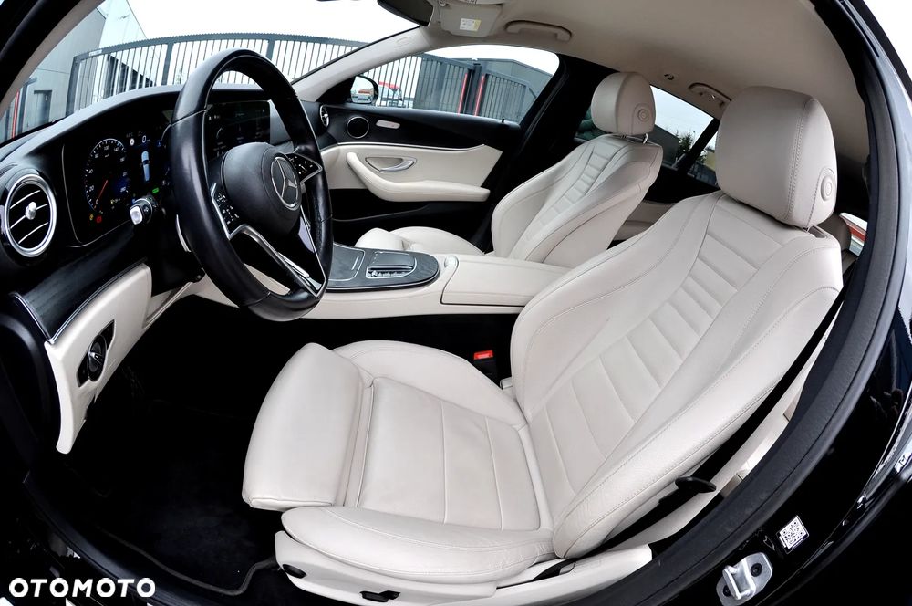 Mercedes-Benz Klasa E 200 9G-TRONIC Avantgarde - 26