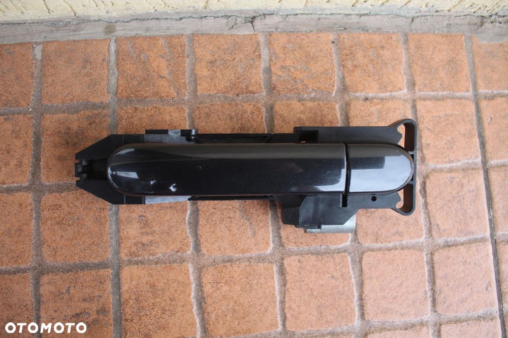 KLAMKA DRZWI PRAWY PRZÓD Z11 NISSAN NOTE E11 - 2