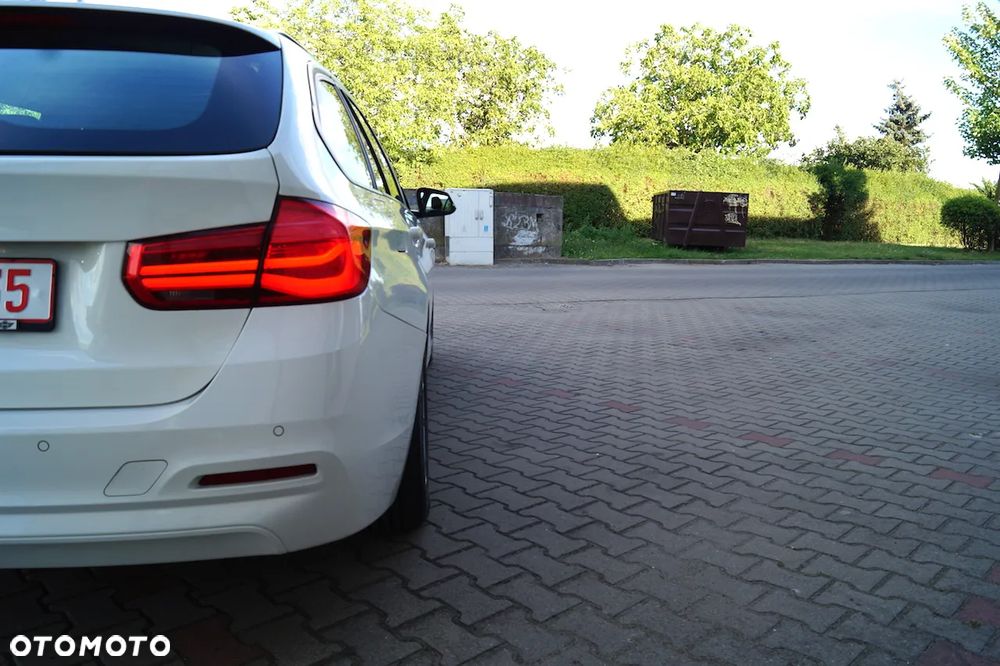 BMW Seria 3 318d Advantage - 13