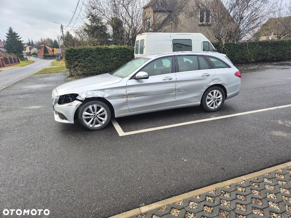 Mercedes-Benz Klasa C - 2