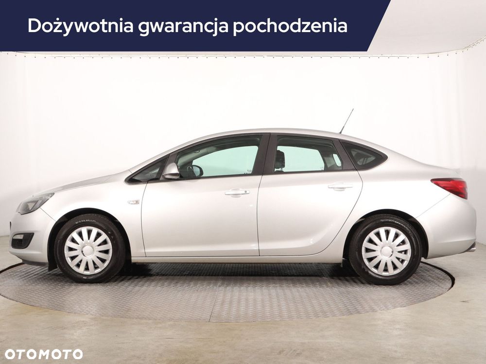 Opel Astra - 4