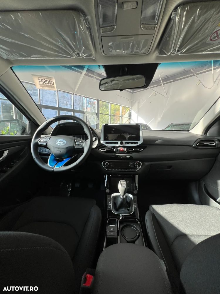 Hyundai i30 1.5 96CP M/T Highway - 12