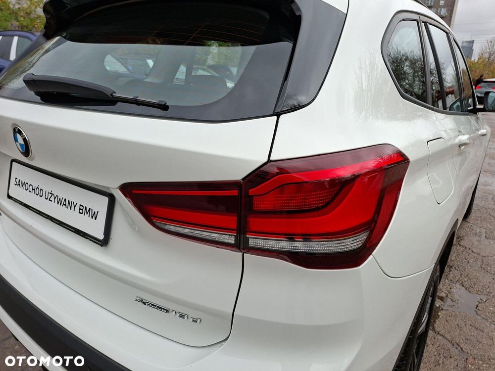 BMW X1 xDrive18d Sport Line - 11