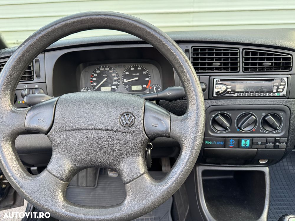 Ford Fiesta 1.4i Ghia - 11