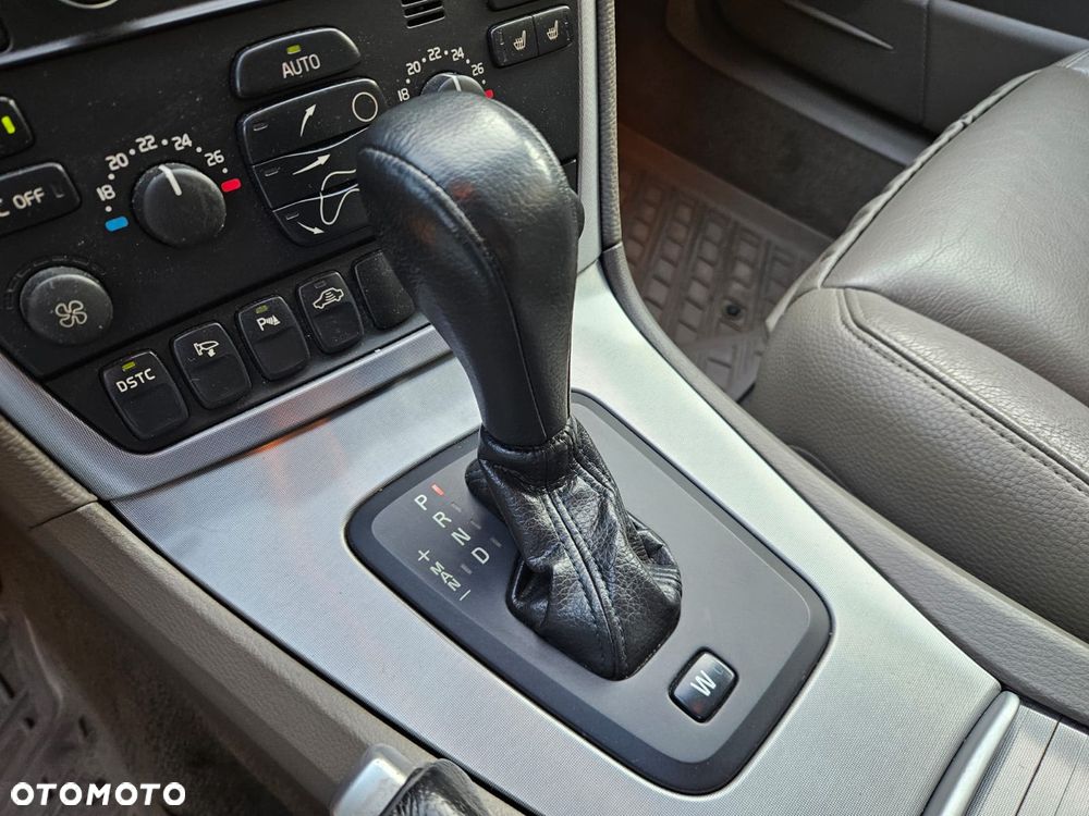 Volvo V70 2.5T AWD Summum - 23