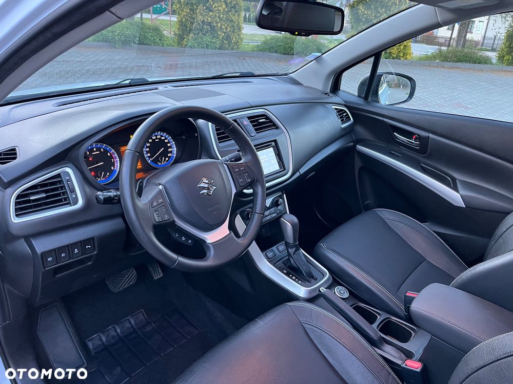 Suzuki SX4 S-Cross 1.6 Premium 4WD CVT - 11