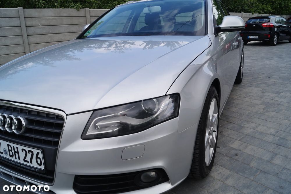 Audi A4 Avant 2.0 TDI DPF Ambition - 9