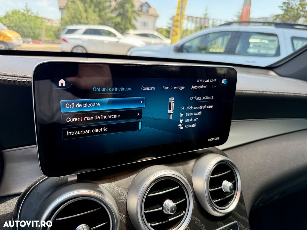 Mercedes-Benz GLC Coupe 300 de 4Matic 9G-TRONIC AMG Line - 24