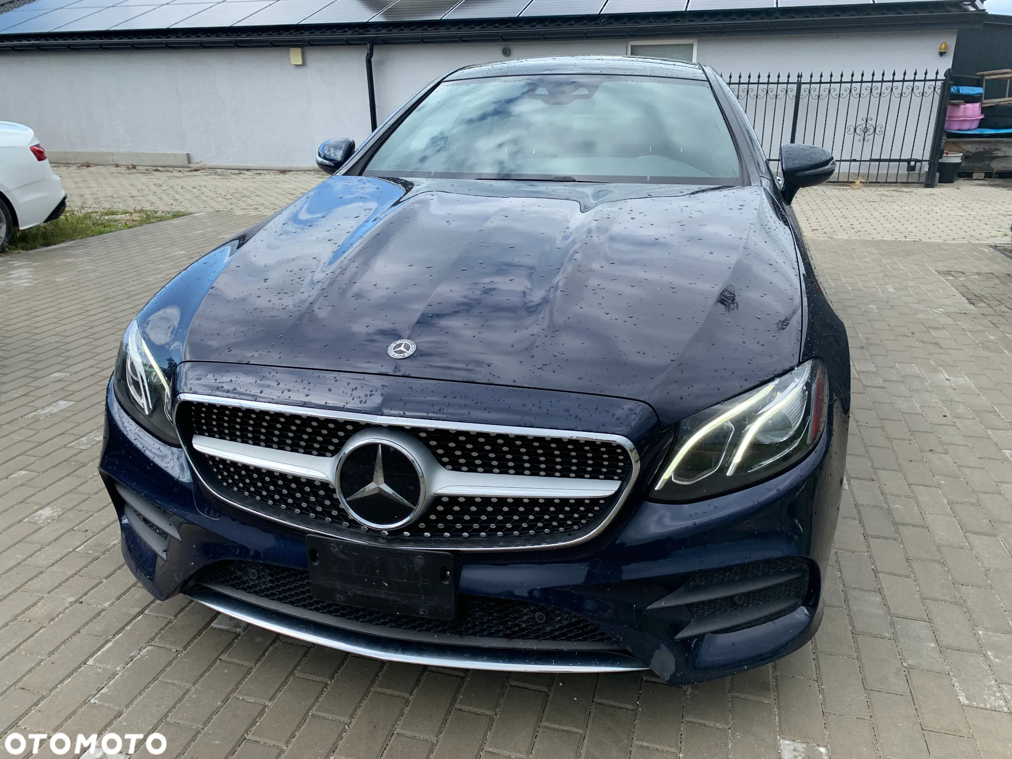 Mercedes-Benz Klasa E 400 4Matic Coupe 9G-TRONIC AMG Line - 2
