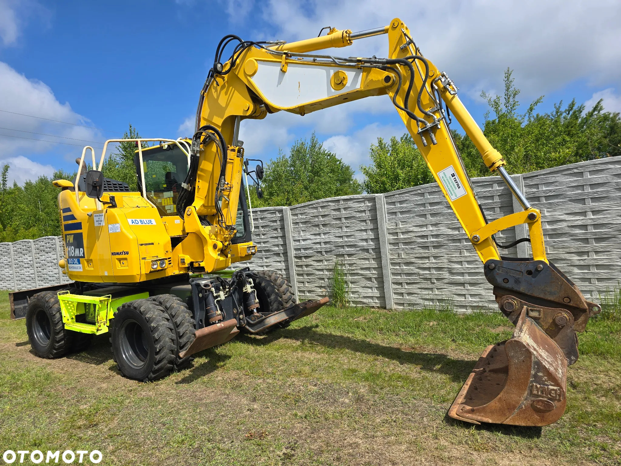 Komatsu - 2