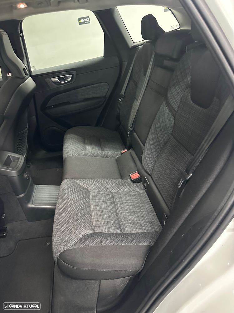 Volvo XC 60 T6 AWD Recharge Geartronic Inscription Expression - 14