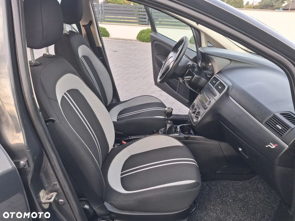 Fiat Grande Punto - 11