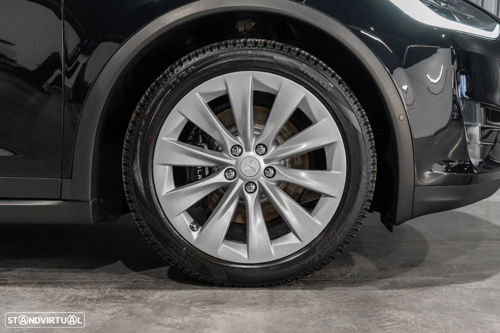 Tesla Model X 100D - 41