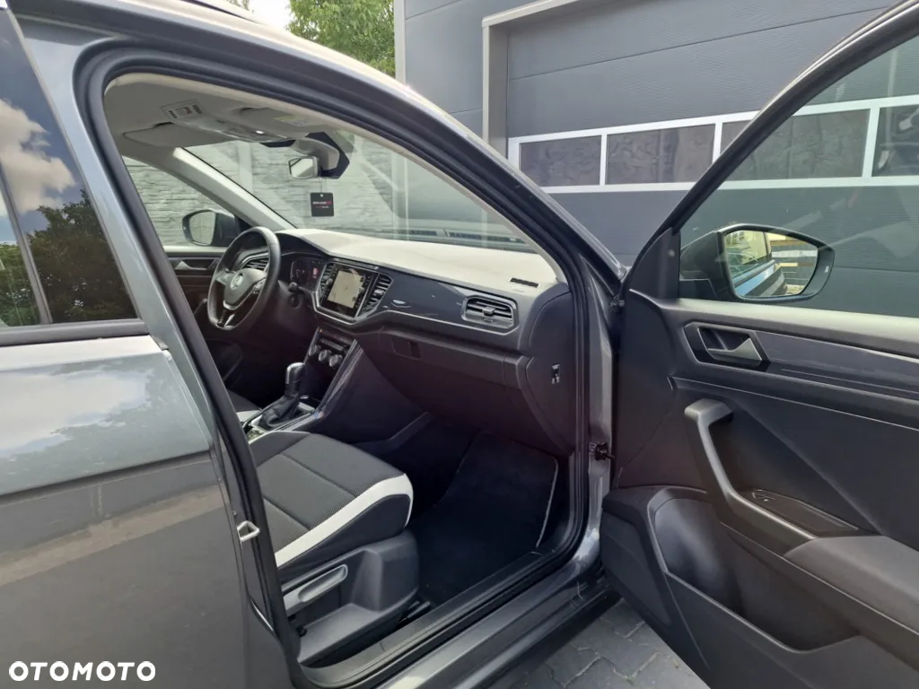 Volkswagen T-Roc 2.0 TDI SCR DSG Sport - 26