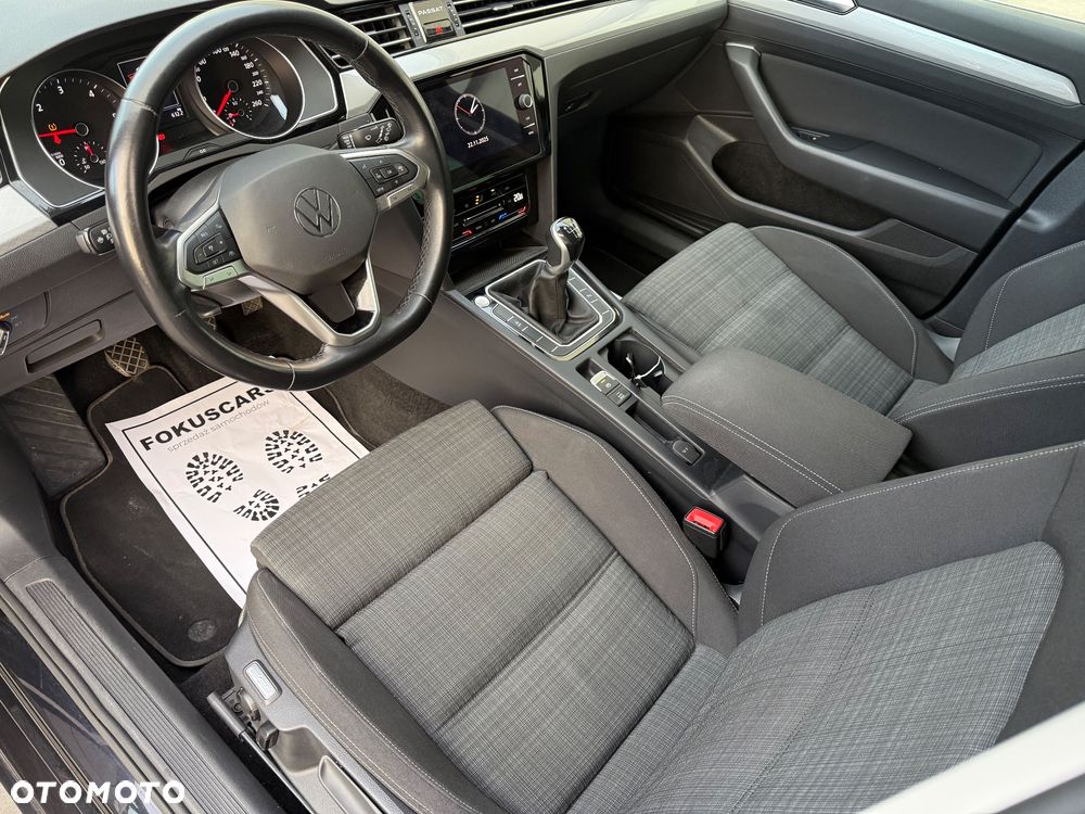 Volkswagen Passat 2.0 TDI EVO Business - 28