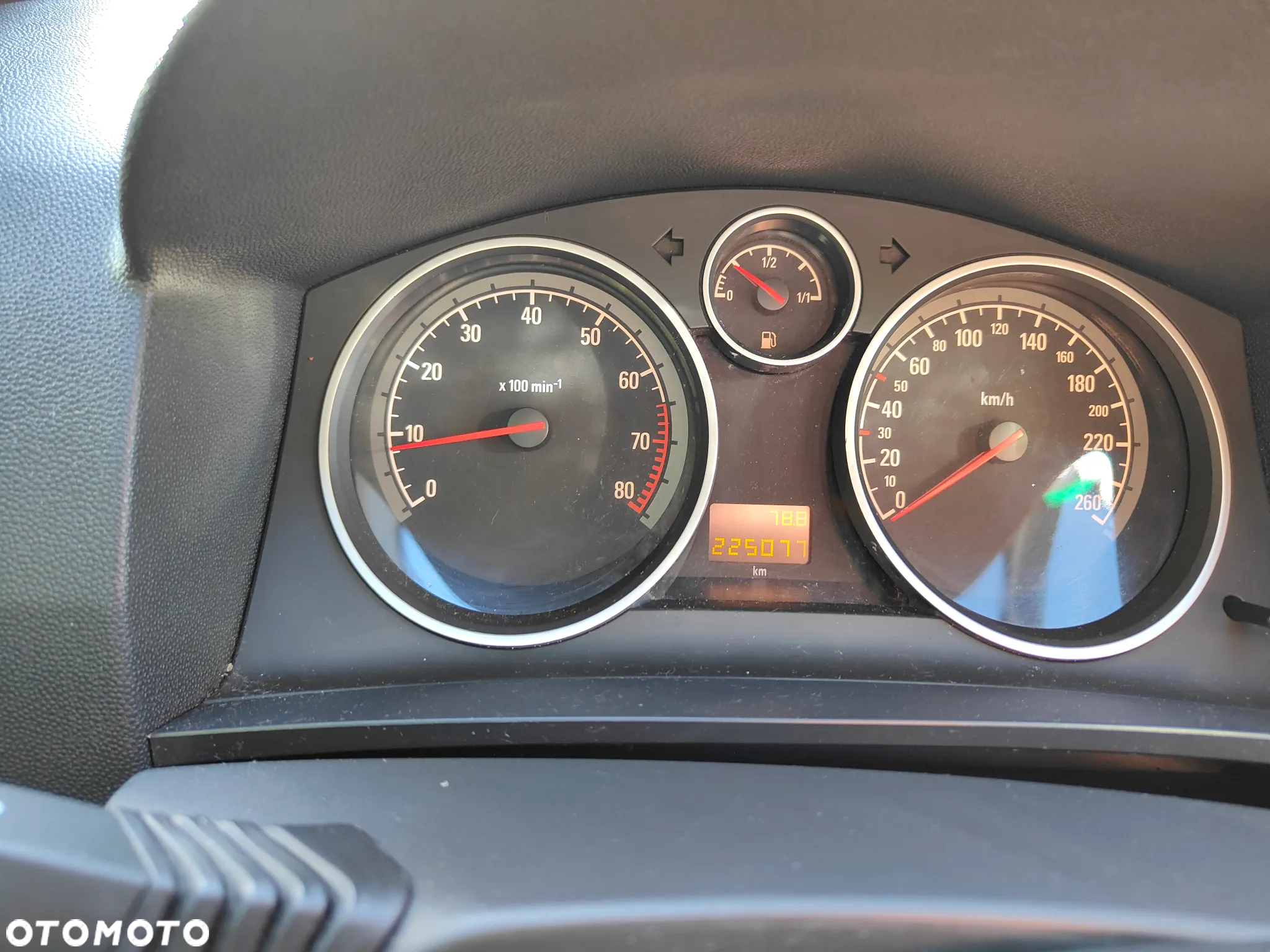 Opel Zafira 1.8 Enjoy - 11